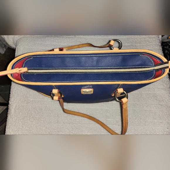 Dooney & Bourke Tote Bag - Picture 9 of 13